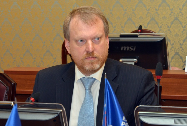 Роман Ефремов озвучил ряд предложений по развитию легкой промышленности