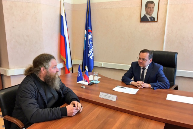 Руководитель фракции «Единая Россия» в Ивановской областной Думе провел прием граждан
