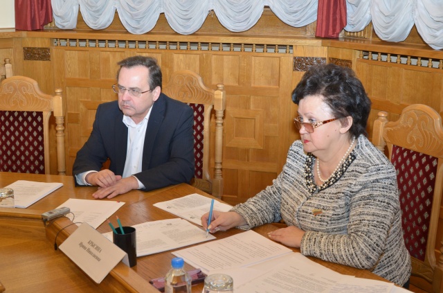В областной Думе прошло заседание комитета по социальной политике