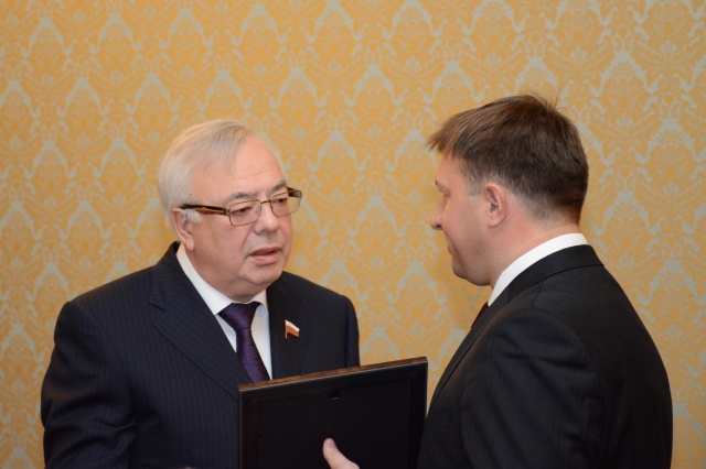Высоких наград Председателя Совета Федерации ФС РФ Валентины Матвиенко удостоены Николай Жуков и Сергей Низов