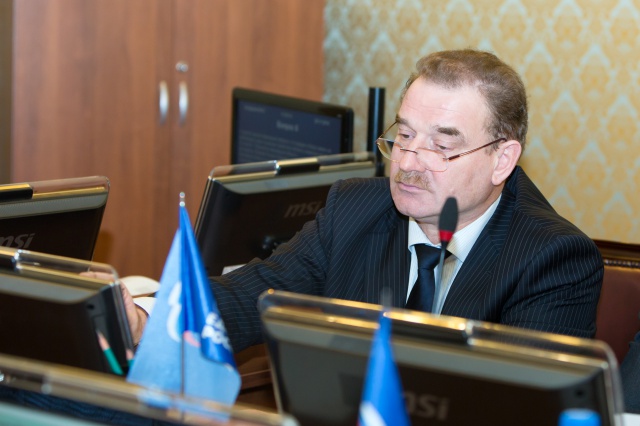 Заместитель председателя регионального парламента Игорь Волков получил благодарственное письмо 