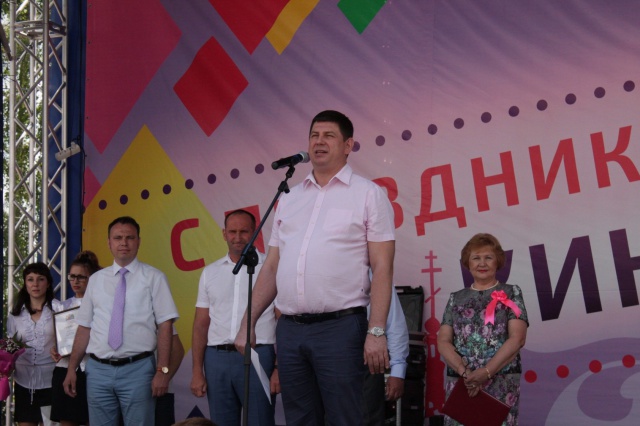 Посёлок Палех, города Иваново и Кинешма отметили дни рождения