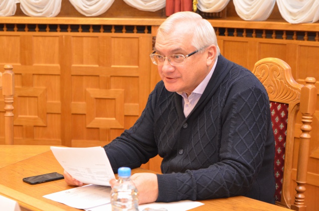 Александр Фомин провел заседание комитета по ЖКХ
