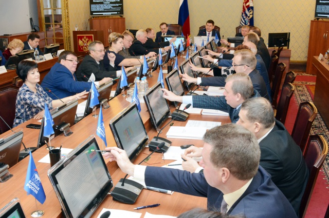 Субъекты РФ выступили за возврат права устанавливать дополнительные ограничения торговли алкоголем 