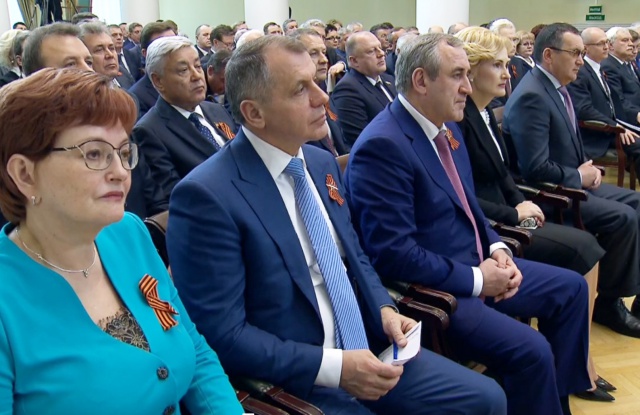 Виктор Смирнов представил законопроект об ограничениях торговли алкоголем Совету законодателей Российской Федерации
