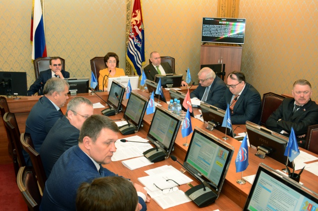 Открылась весенняя сессия регионального парламента