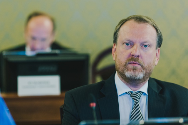 Депутаты регионального парламента выступают за сохранение действующих ограничений продажи алкоголя