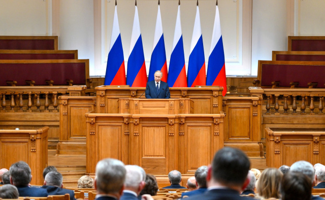 Владимир Путин встретился с Советом законодателей 
