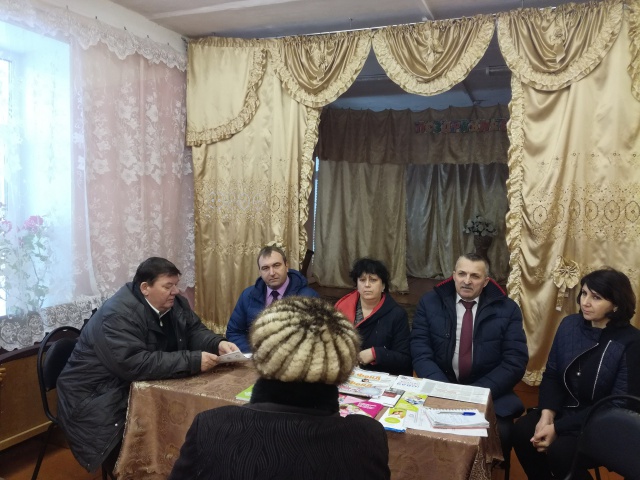 Александр Маслов встретился с жителями деревни Михалево