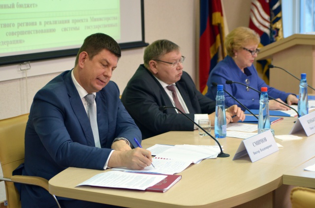 Виктор Смирнов выразил надежду на кредитование Ивановской области на условиях «555»