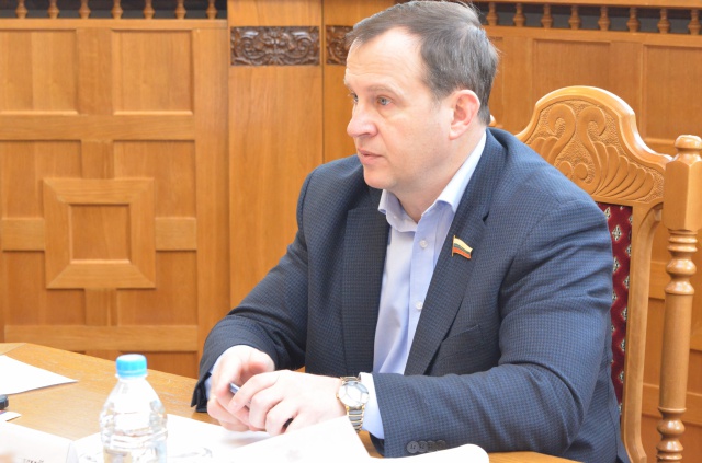 Комитет по жилищной политике и ЖКХ провел заседание