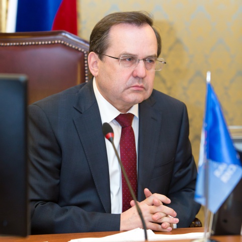 Анатолий Буров оказал поддержку семьям, воспитывающим детей-инвалидов